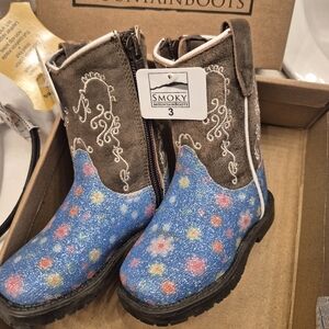 Smoky Mountain Kids' Blue and Brown Boots